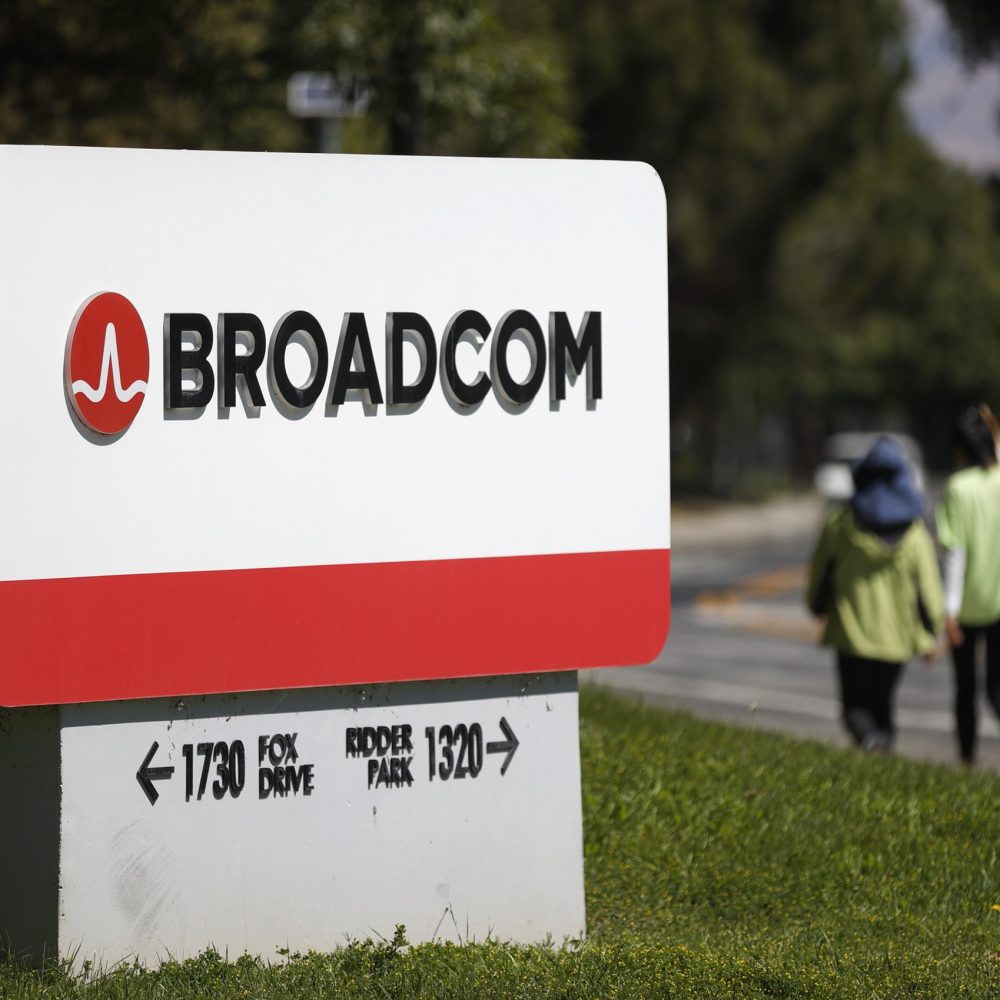 Broadcom cuts at least 2,800 VMware jobs following $69 billion ...