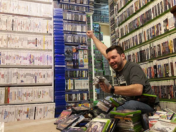 Antonio Monteiro's world-record 20,139 game collection exemplifies the "old school" completionist mentality.