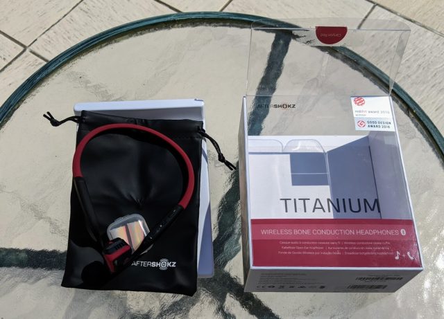 Difference between aftershokz titanium and online air