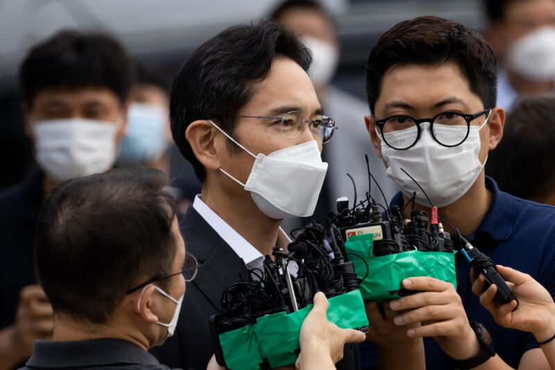 Jay Y. Lee, leader of Samsung Group, speaks to members of the media as he is released from the Seoul Detention Center in Uiwang, South Korea, on Friday, Aug. 13, 2021.