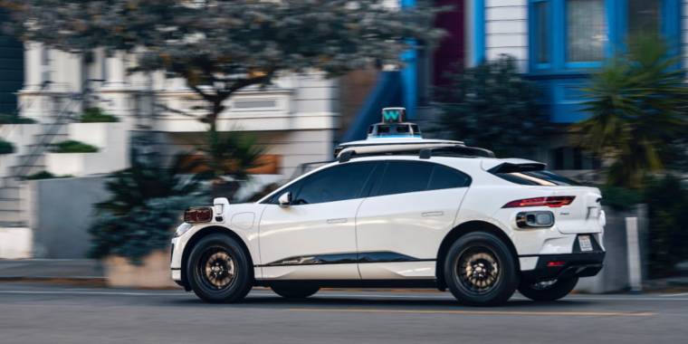 Waymo expands to San Francisco with public self-driving test [Update]