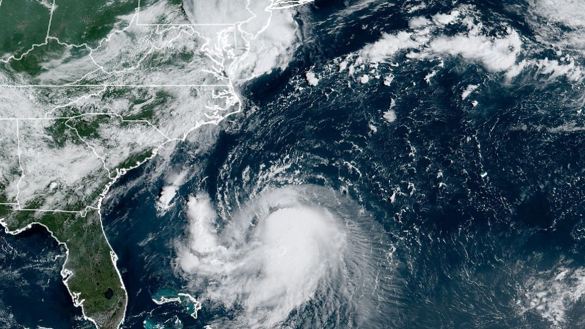 Tropical Storm Henri will make landfall in the northeastern United ...