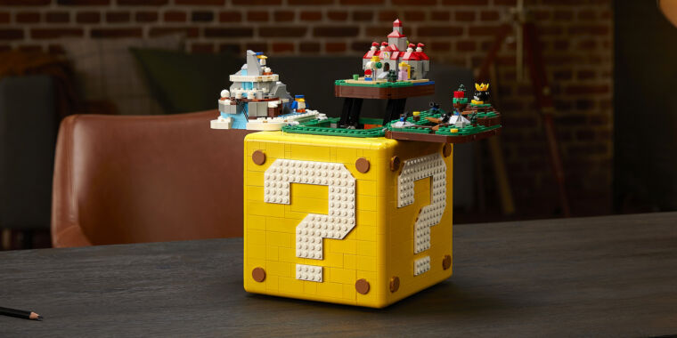 2,064-piece Lego set recreates Super Mario 64 in miniature for