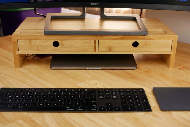 https://cdn.arstechnica.net/wp-content/uploads/2021/10/Ars-Technica-Best-Ergonomic-home-office-desk-accessories-16-640x427.jpg