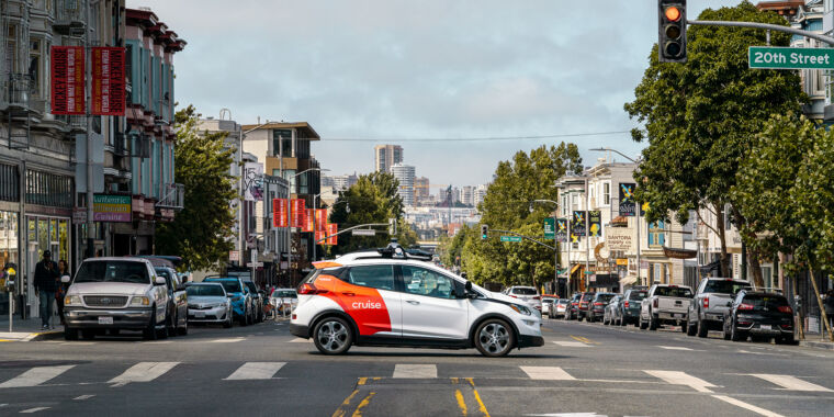 California DMV gives Cruise and Waymo OK to charge for rides