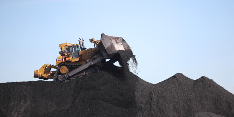 Coal bucks 15-year decline in US with 22% increase as natural gas prices rise | Ars Technica