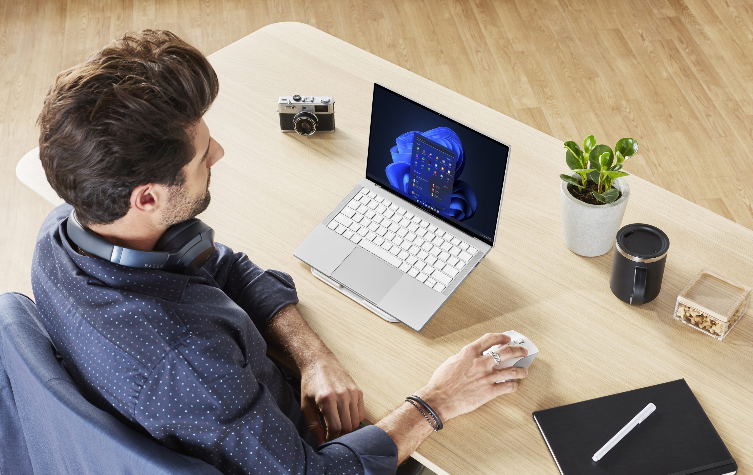 Razer delivers new ultraportable and gaming PC options for Windows 11 ...