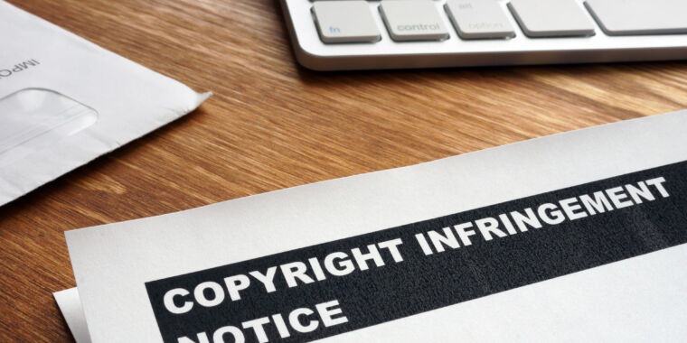 Cloudflare doesn’t have to cut off copyright-infringing websites, judge rules thumbnail