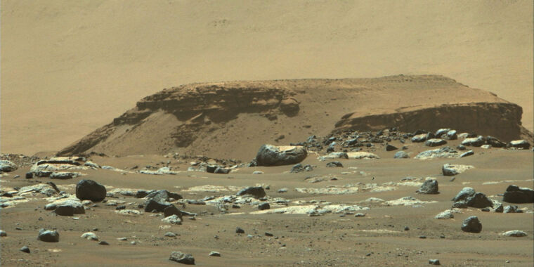 Rover’s pictures show long history of rivers flowing into Martian crater thumbnail