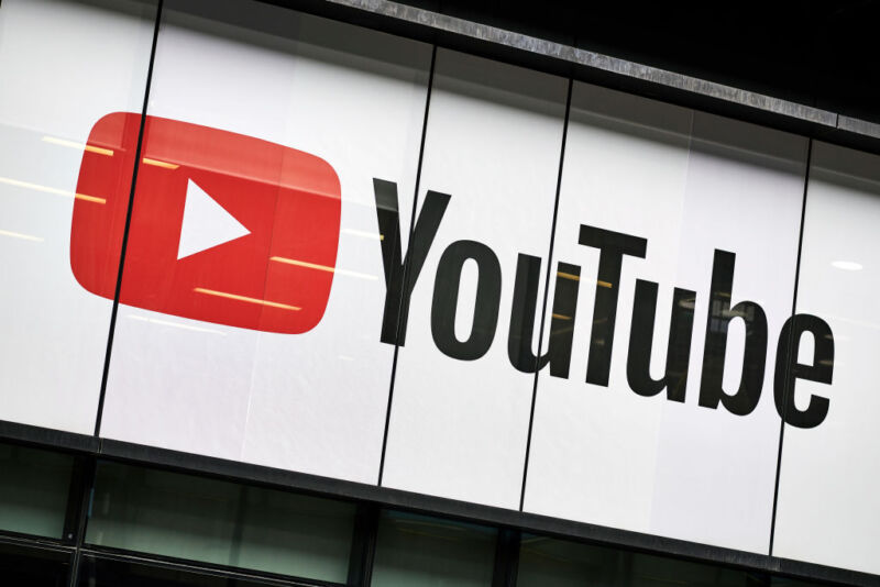 YouTube appears to be reducing video and site performance for ad-block users