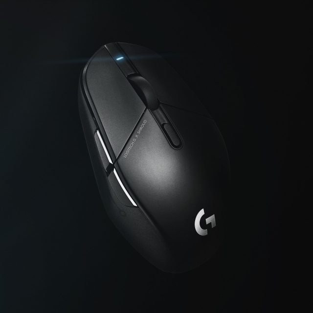 shroud logitech g303