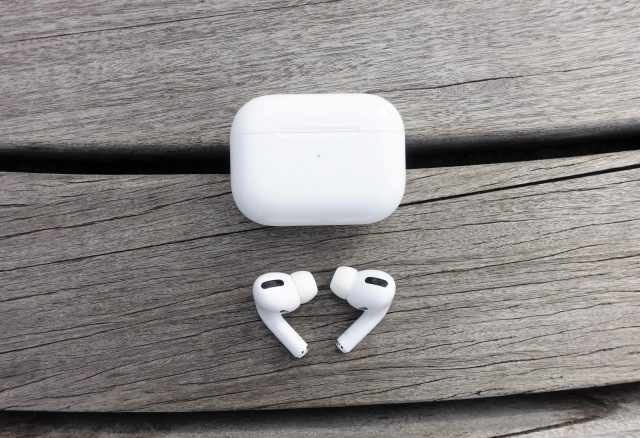 Apple's AirPods Pro, with their noise-canceling and live-listening features, perform fairly well in tests against more traditional hearing aids, according to <a href=