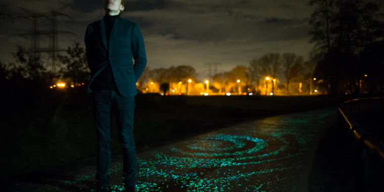 Will glow-in-the-dark materials someday light our cities?