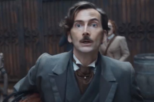 David Tennant incarne parfaitement le gentleman aventurier Phileas Fogg.