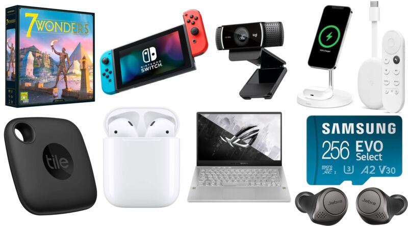 Today’s best deals: Nintendo Switch bundle, microSD cards, and more