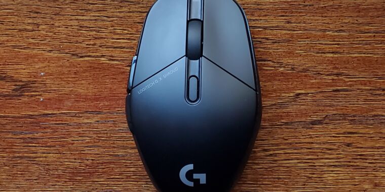 Logitech G303 Shroud Edition review: $130 wireless mouse for big-handed gamers thumbnail