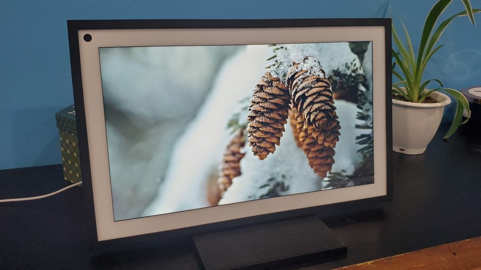 Amazon non ha detto se porterà o meno Fire TV su altri dispositivi Echo Show più piccoli.