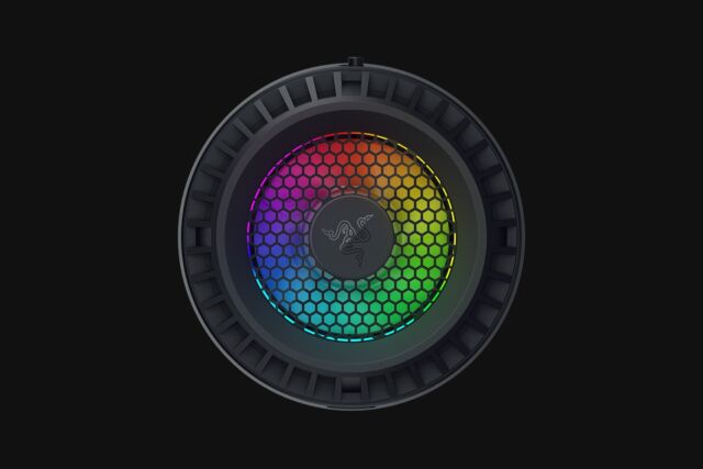 RGB suona come un requisito per Razer.