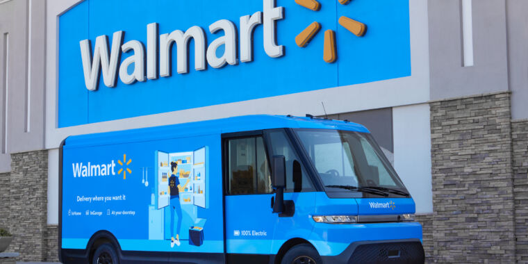 Walmart wants to buy 5,000 electric delivery vans from GM’s BrightDrop thumbnail