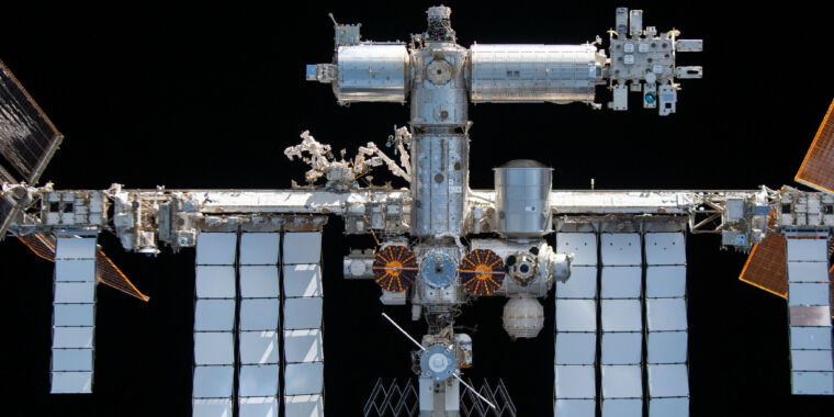 New images of the International Space Station reveal that it is still a jewel - Ars Technica