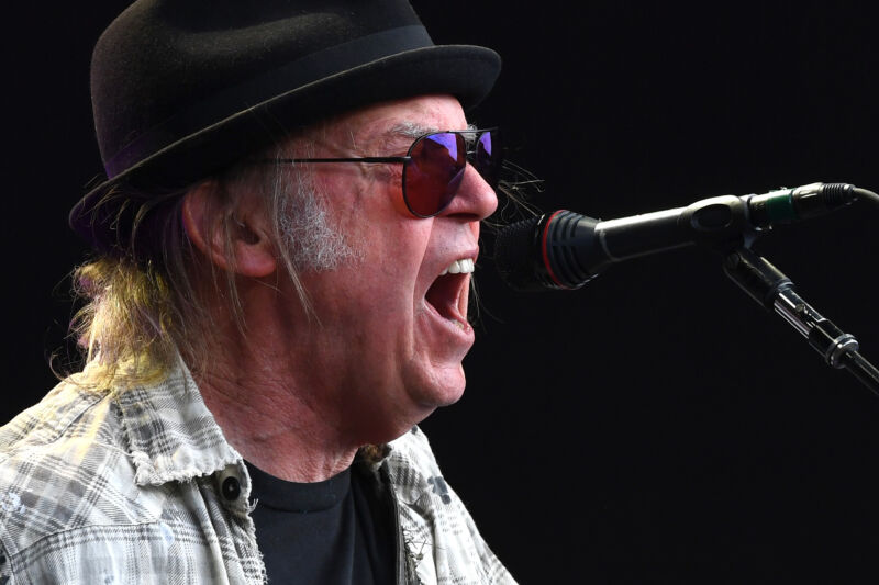 Neil Young's fans aren't happy that the rocker's music is no longer available on Spotify.