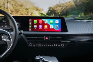 Kia EV6 infotainment showing carplay