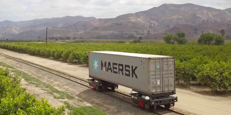 Autonomous battery-powered rail cars could steal shipments from truckers