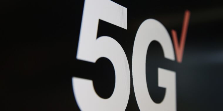 Verizon’s 5G upgrade imposes new hotspot data limits on older phone plans