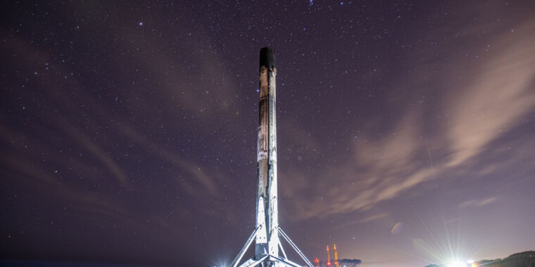 After a dazzling evening launch, SpaceX going for Falcon 9 doubleheader | Ars Technica