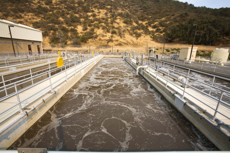 Aeration System, Hill Canyon Wastewater Treatment Plant, Camarillo, Ventura County, California.
