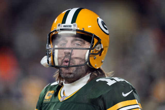 Aaron Rodgers' go-to cleanse could involve oily enemas, bloodletting,  vomiting