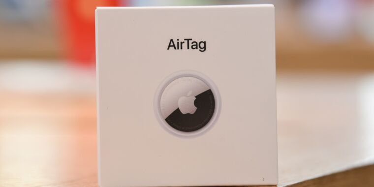 Apple will make it easier for people to locate unknown AirTags thumbnail
