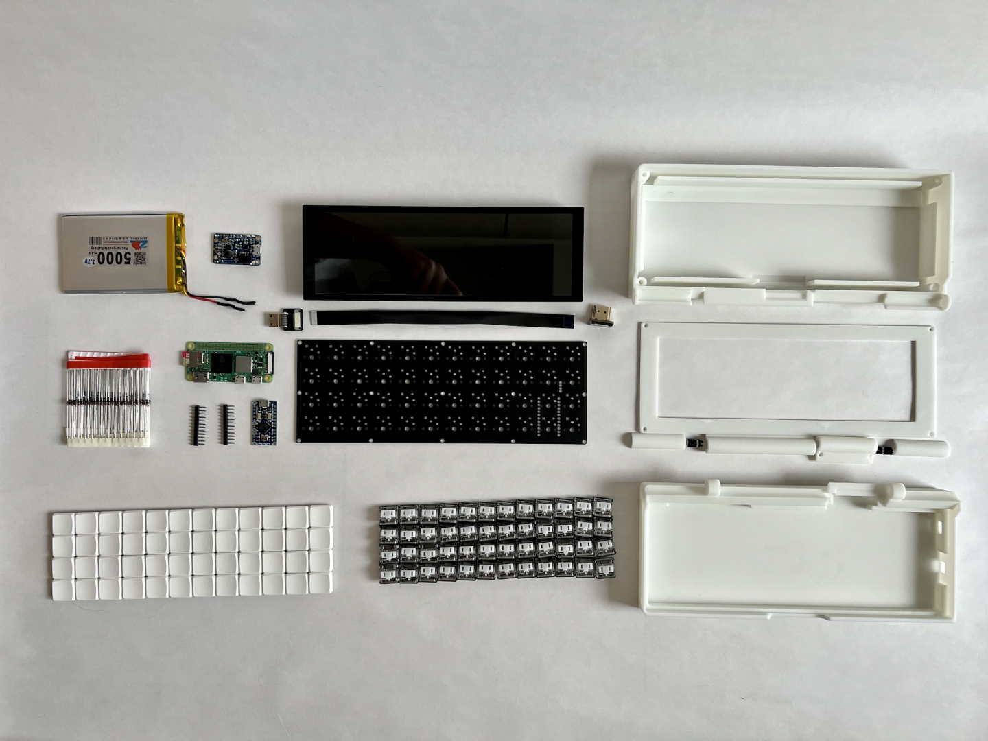 DIY handheld PC uses mechanical keyboard, Game Boy pieces, Raspberry Pi ...