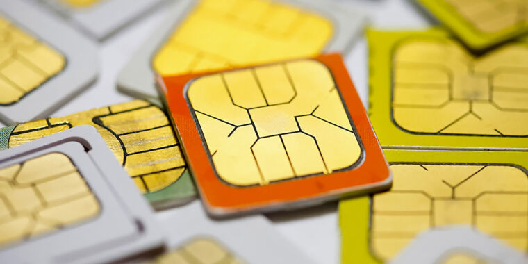 Police in Spain dismantle a SIM-swapping ring that drained bank accounts thumbnail
