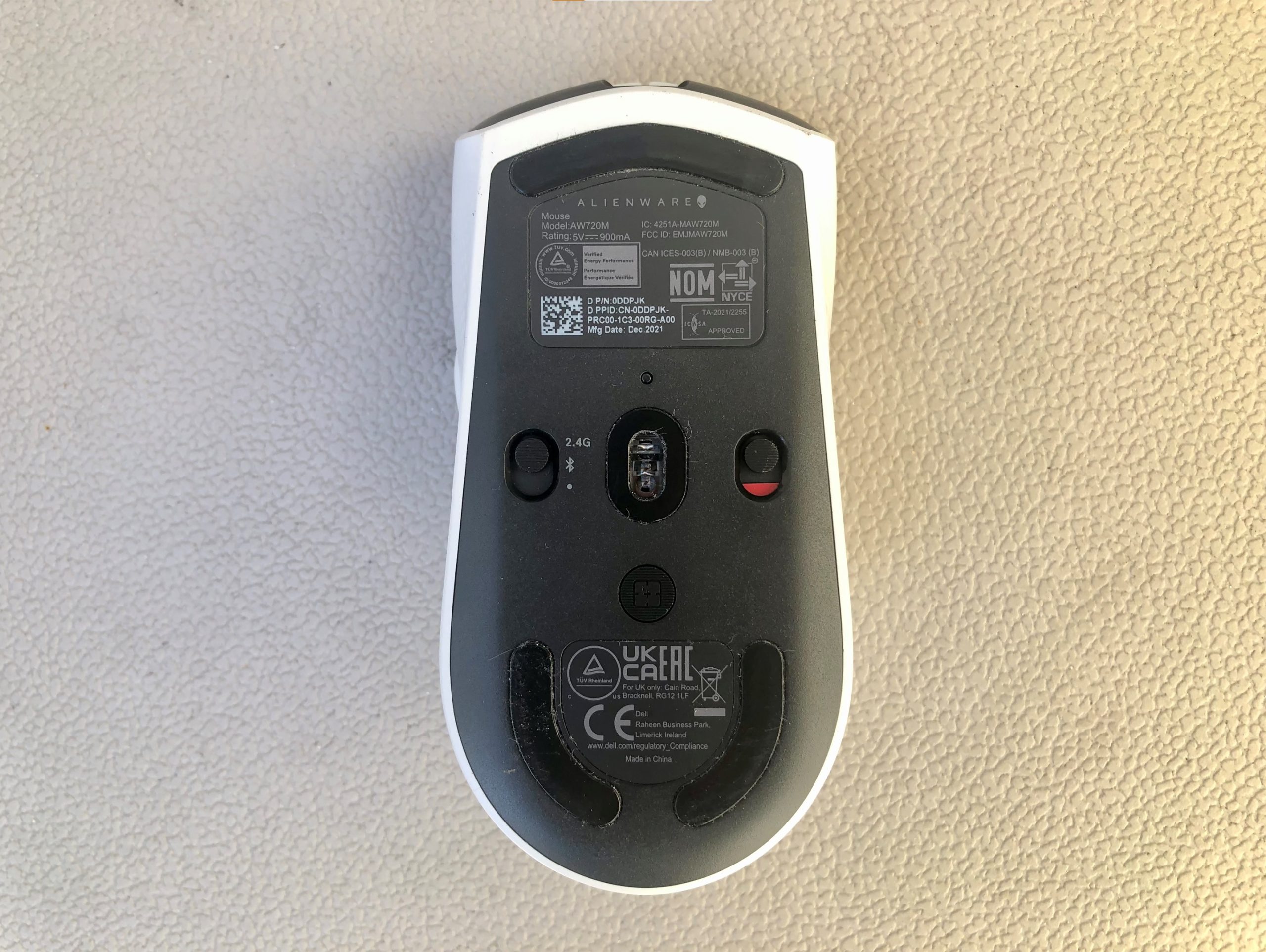 Alienware AW720M mouse review: An ambidextrous wireless win Alienware AW720M mouse review: An ambidextrous wireless win