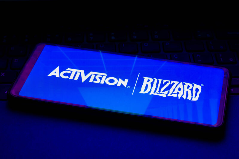 Report: SEC investigating Activision Blizzard investors for insider trading