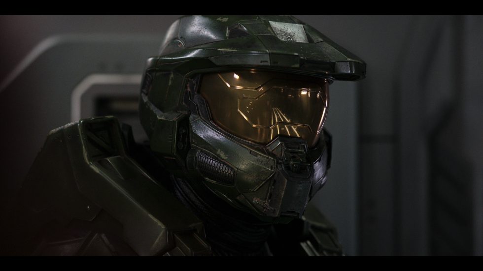 Il Y A Une Vie Surprenante Derrière Le Masque De Master Chief, Aidée En Grande Partie Par La Performance De Pablo Schreiber.