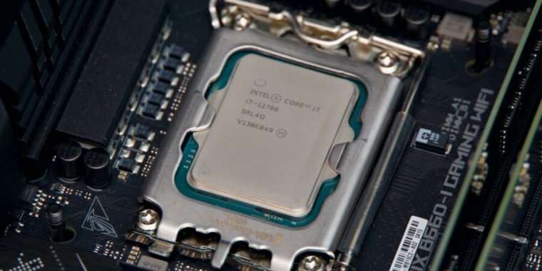 Intel's Core i7-12700 tested: Top speeds or power efficiency—pick