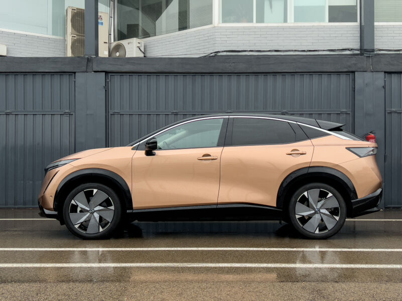 Nissan rogue deals electric car