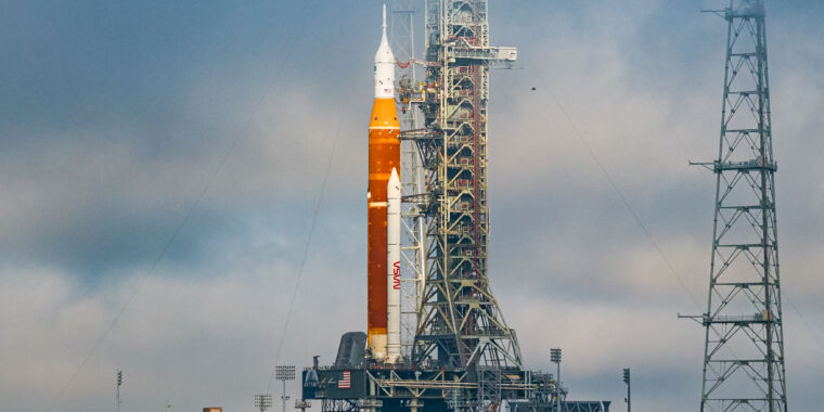 Rocket Report: At long last the SLS is ready, Alpha gets a launch date thumbnail