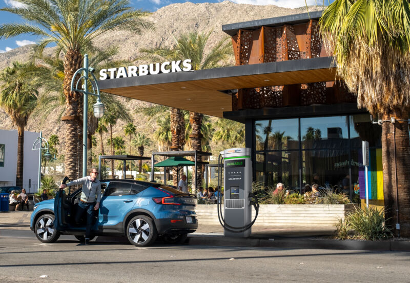 Volvos will charge for free at new charging stations that will be installed at some Starbucks locations on the route between Denver and Seattle.