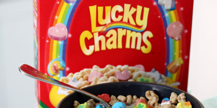 Thousands report vomiting, diarrhea after eating Lucky Charms cereal