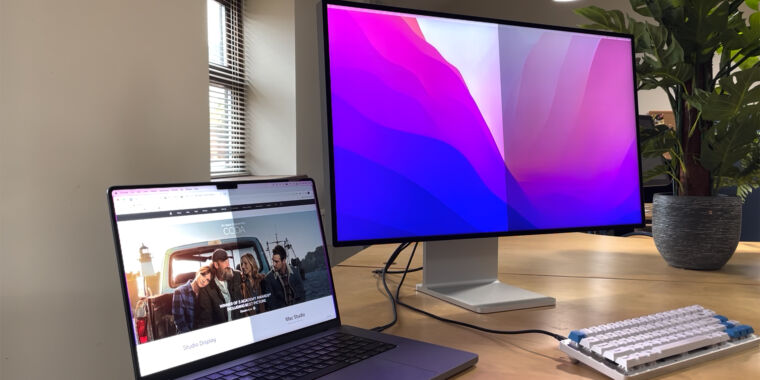 Photo of Aplikácie pomáhajú znížiť jas nového MacBooku Pro o viac ako 1 000 nitov
