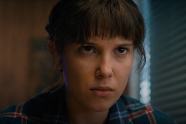 Eleven (Millie Bobby Brown) N’a Pas Retrouvé Ses Pouvoirs, Mais Ses Amis De Hawkins Ont Besoin D’elle Pour Les Récupérer Rapidement.