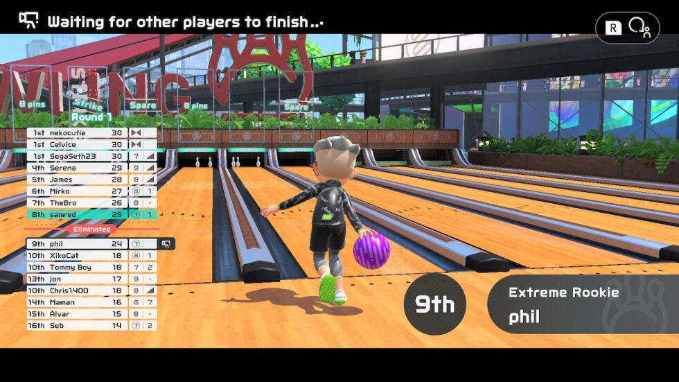 Watch other online <em>NSS</em> players after you finish your bowling turn, as the mode defaults to a best-of-16 battle royale.