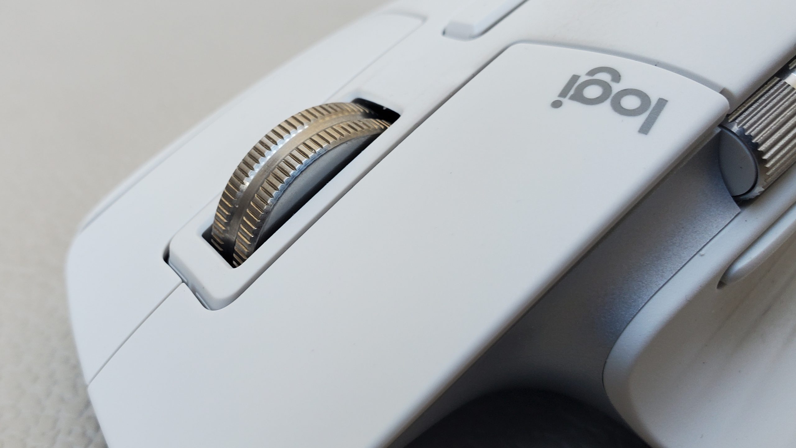 Logitech MX Master 3S scroll wheel