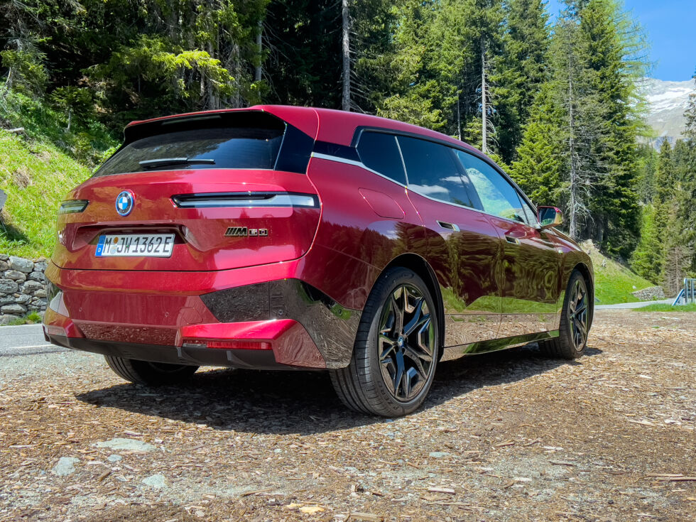 BMW's naming might be confusing some customers, so just think of the iX as the electric X5.