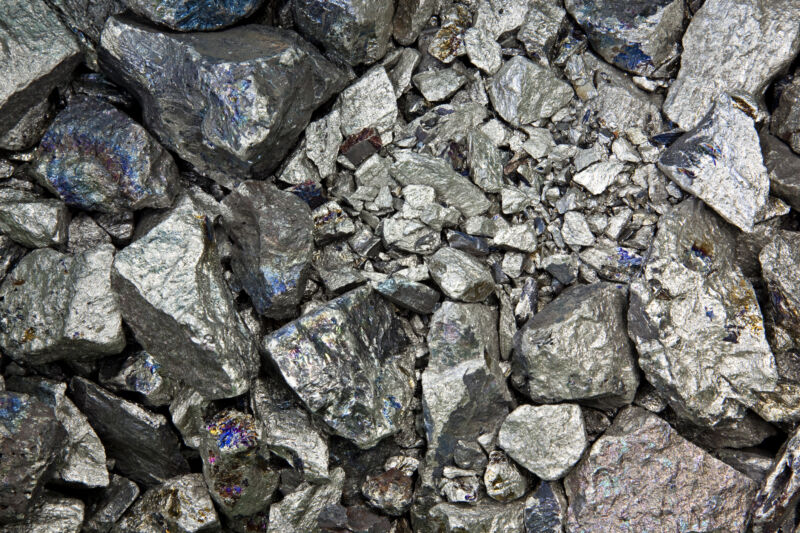 Image of a pile of metal fragments.