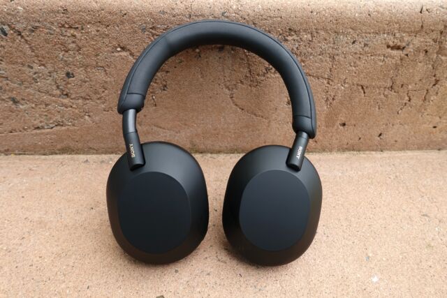 Sony's WH-1000XM5 wireless noise-canceling headphones.