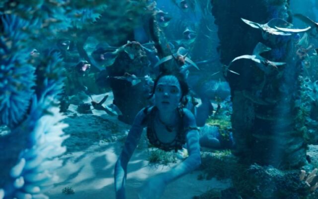 Several actors had to receive special training to shoot the many underwater scenes.